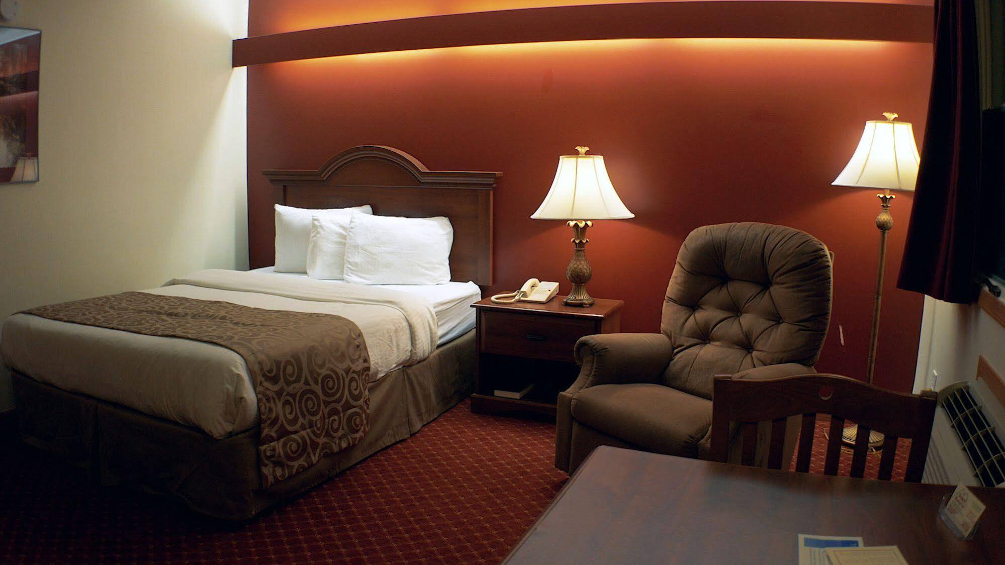 Shepherd Mountain Inn & Suites Pilot Knob Kültér fotó